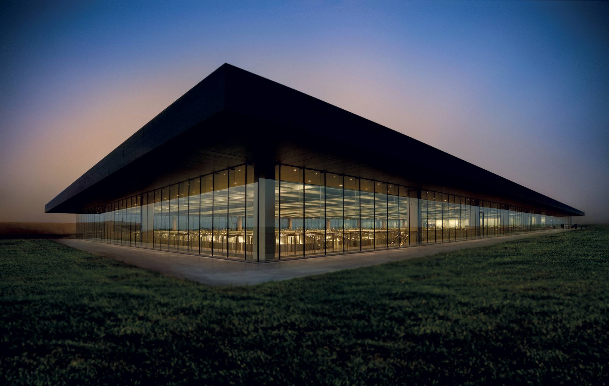 Cical usine champagne Moët et Chandon nuit